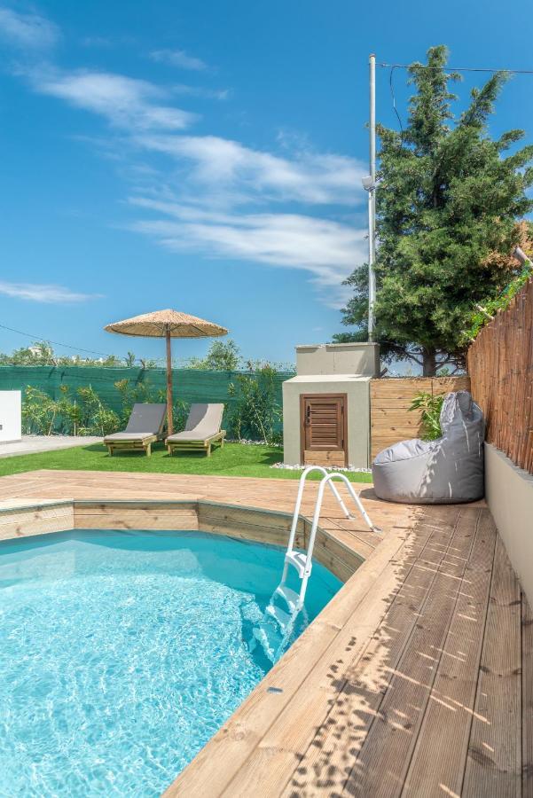 Cozy House With Pool Near Beach Gazi Buitenkant foto