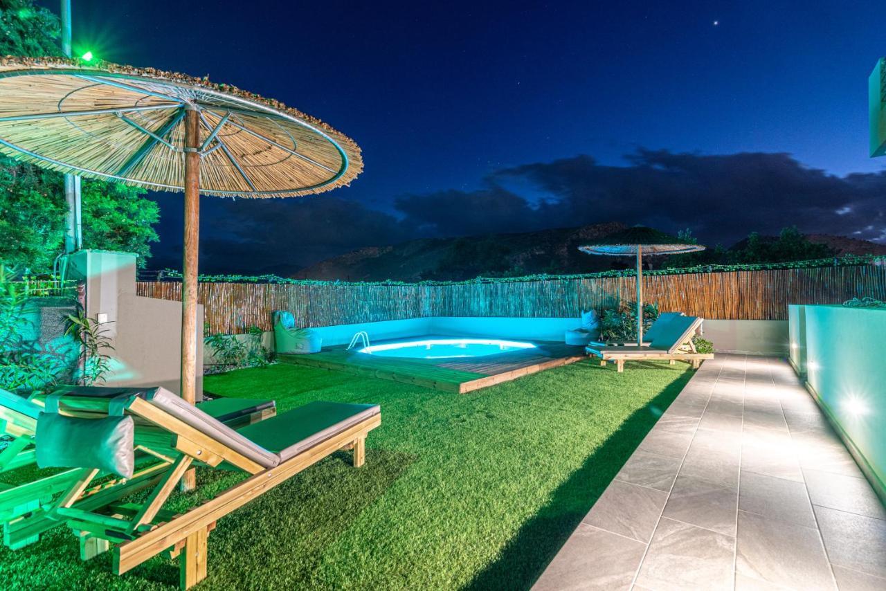 Cozy House With Pool Near Beach Gazi Buitenkant foto
