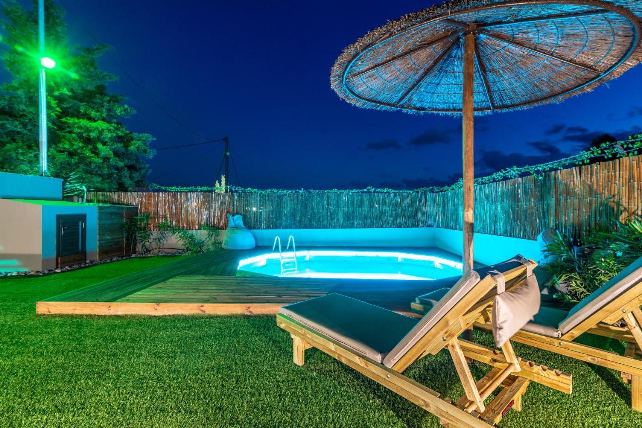 Cozy House With Pool Near Beach Gazi Buitenkant foto
